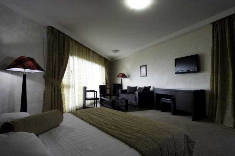 Sunrise Hotel Джуния Экстерьер фото