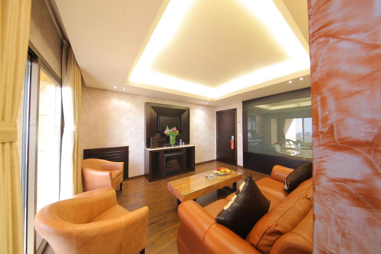Sunrise Hotel Джуния Экстерьер фото
