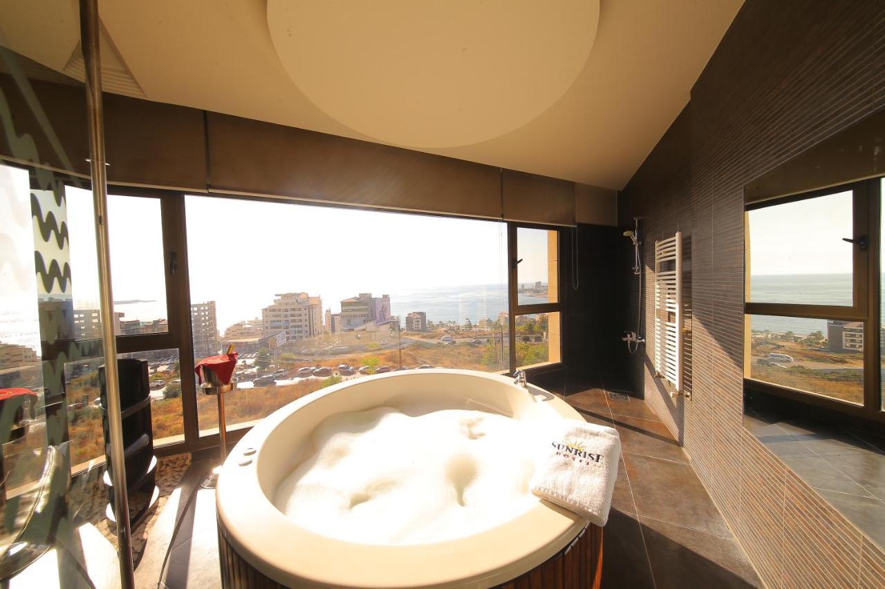 Sunrise Hotel Джуния Экстерьер фото