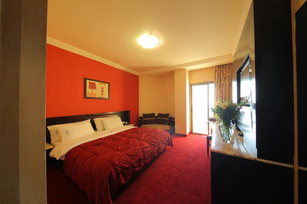 Sunrise Hotel Джуния Экстерьер фото